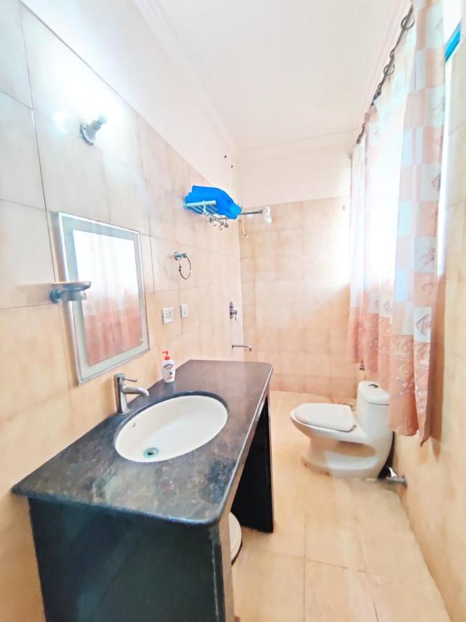 Amazing Hilltop 4 Bhk Villa With Private Pool Near Candolim Esterno foto