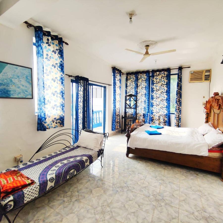 Amazing Hilltop 4 Bhk Villa With Private Pool Near Candolim Esterno foto